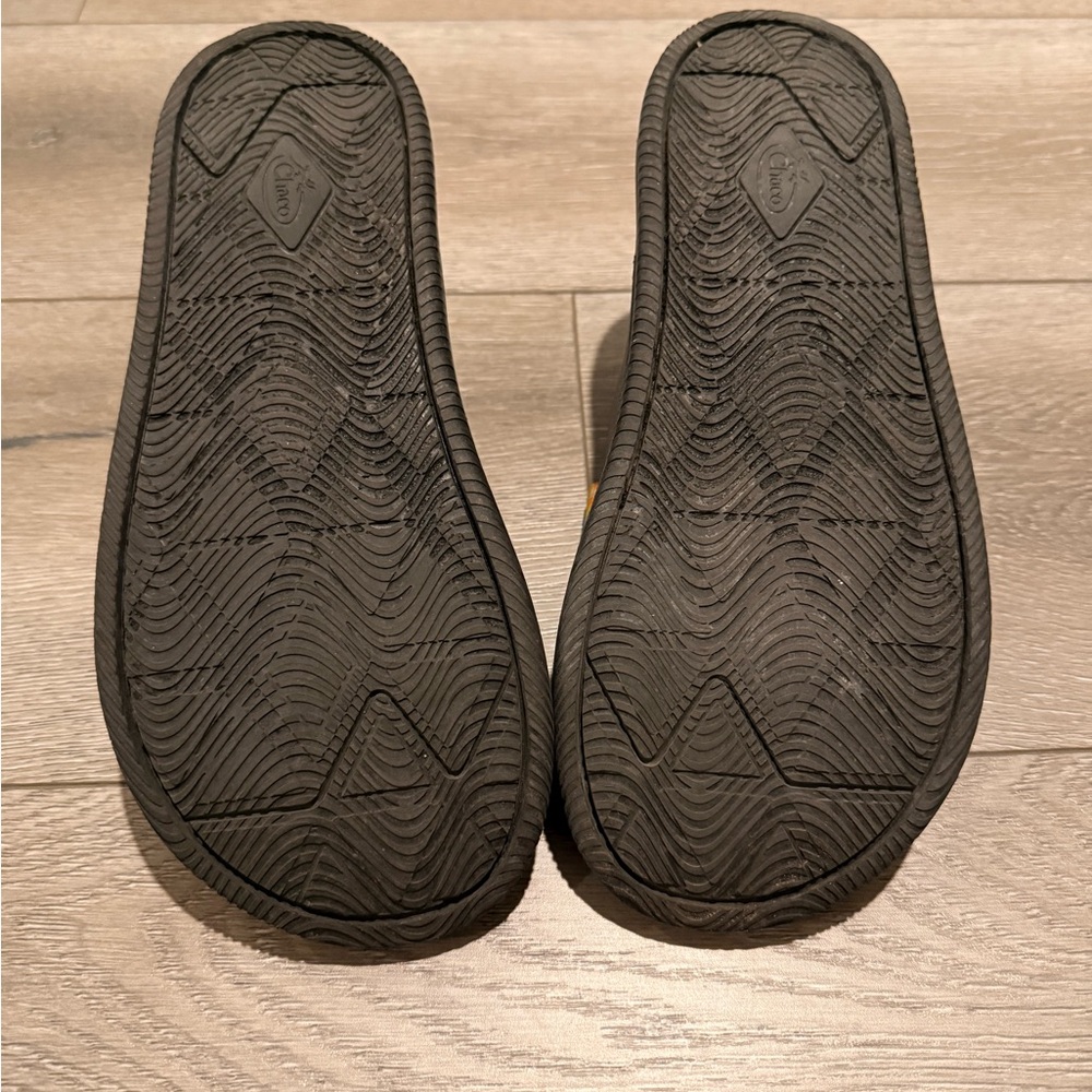 Chaco Multicolor Sandals - Picture 4 of 4